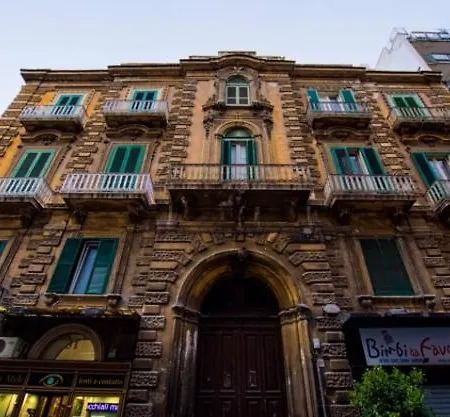 아파트 Comfort As Usual